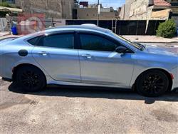 Chrysler 200